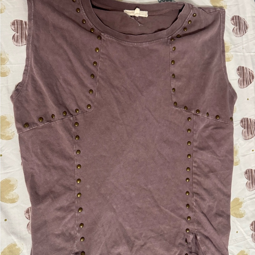 Gilded intent from Buckle medium